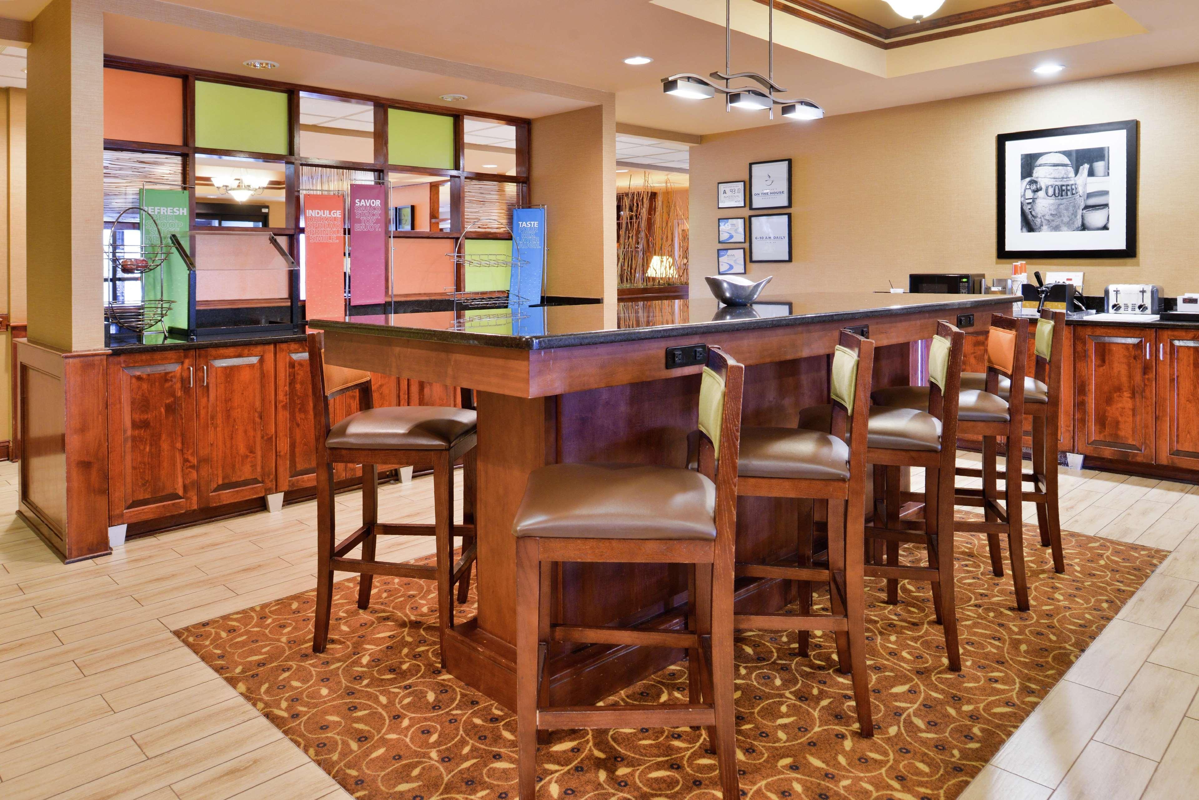 Hampton Inn Greensboro East / Mcleansville Kültér fotó